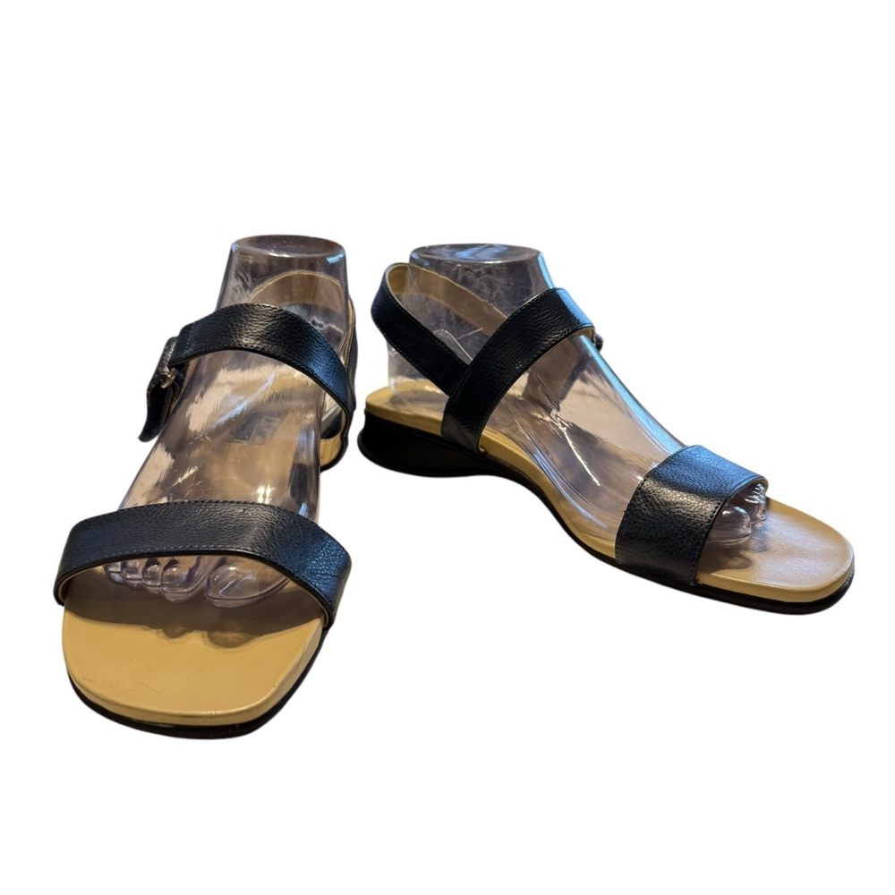 Basic Editions Women's Navy Blue Sandals Size 9